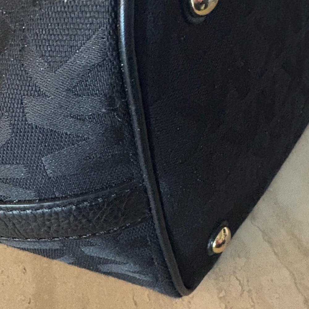 Michael Kors Jet Set Grab Bag Black on Black Logo - Picture 8 of 16